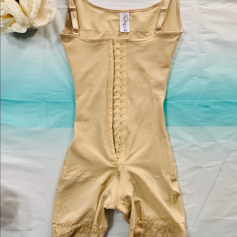 Shapewear - Picture 2 of 3